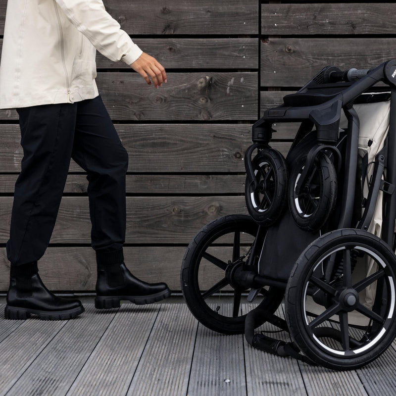 Load image into Gallery viewer, Thule Urban Glide 4-Wheel Stroller
