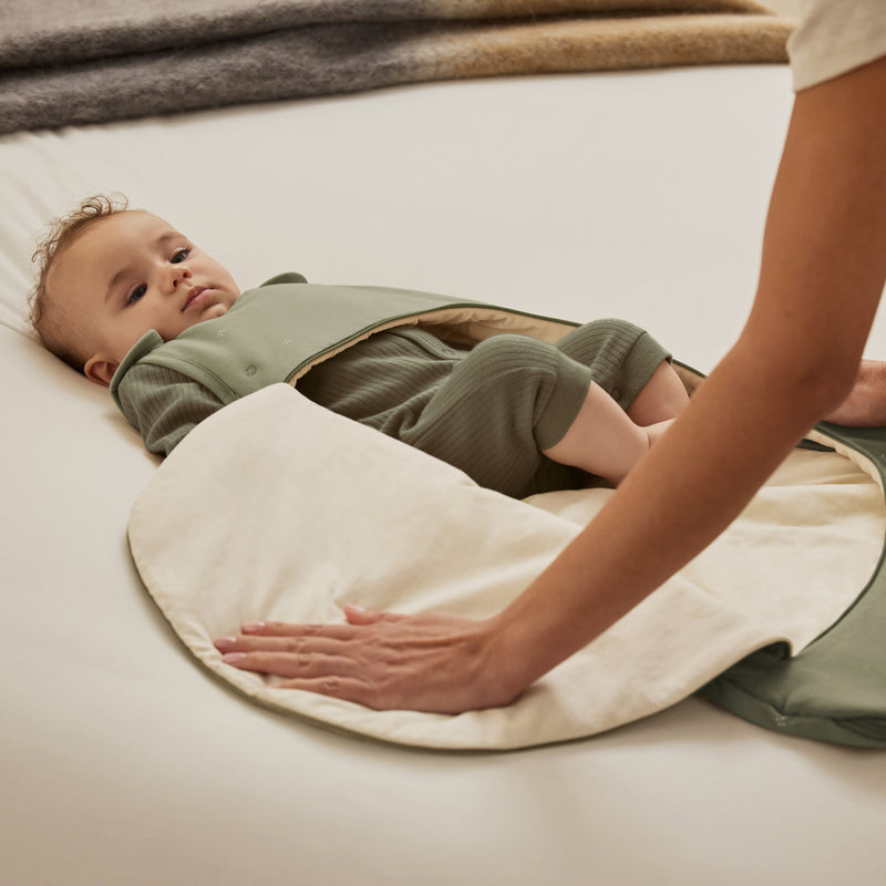 Load image into Gallery viewer, SnüzPouch Sage Cross
