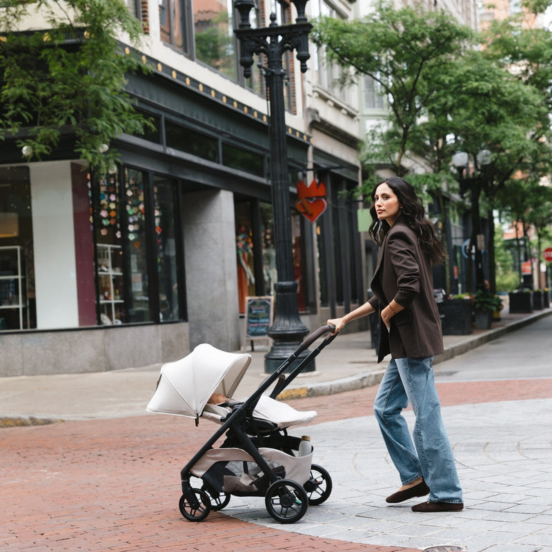 Load image into Gallery viewer, UPPAbaby Kona Stroller | PRE-ORDER | SHIPS LATE SEPTEMBER

