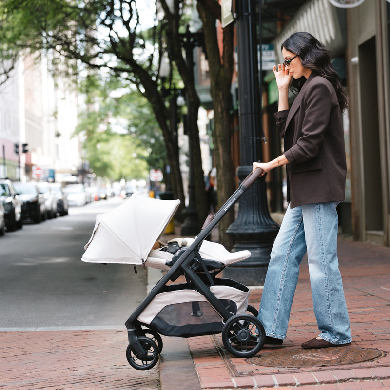 Load image into Gallery viewer, UPPAbaby Kona Stroller | PRE-ORDER | SHIPS LATE SEPTEMBER
