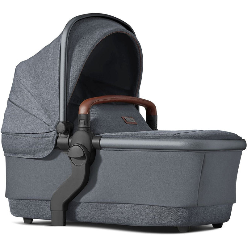 Load image into Gallery viewer, Silver Cross Wave Tandem Bassinet with Sustainable Fabrics
