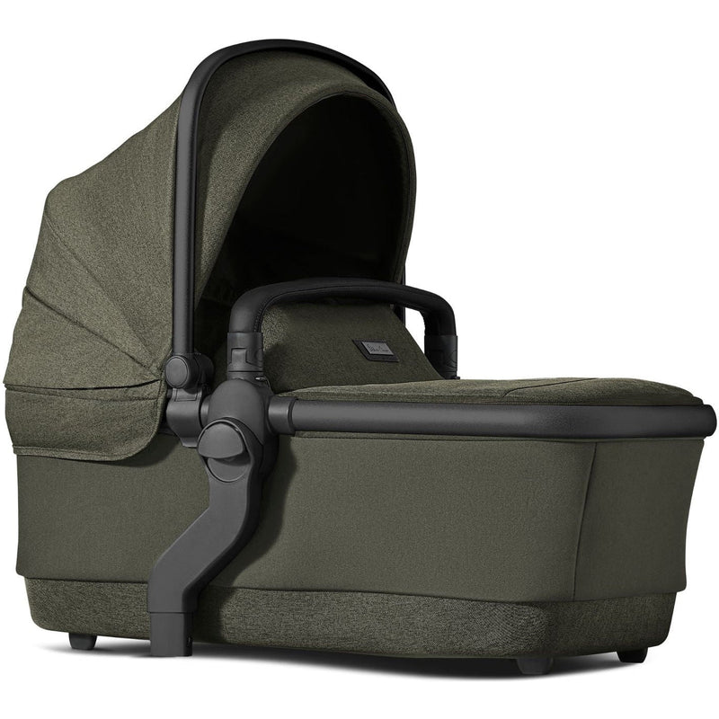 Load image into Gallery viewer, Silver Cross Wave Tandem Bassinet with Sustainable Fabrics
