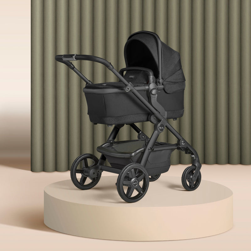 Load image into Gallery viewer, Silver Cross Wave Tandem Bassinet with Sustainable Fabrics
