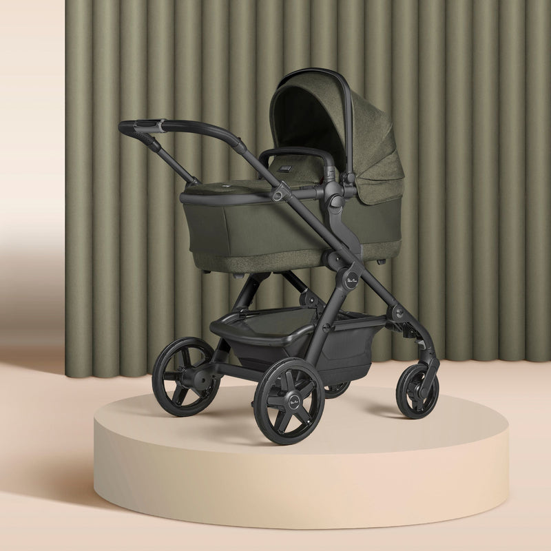 Load image into Gallery viewer, Silver Cross Wave Tandem Bassinet with Sustainable Fabrics
