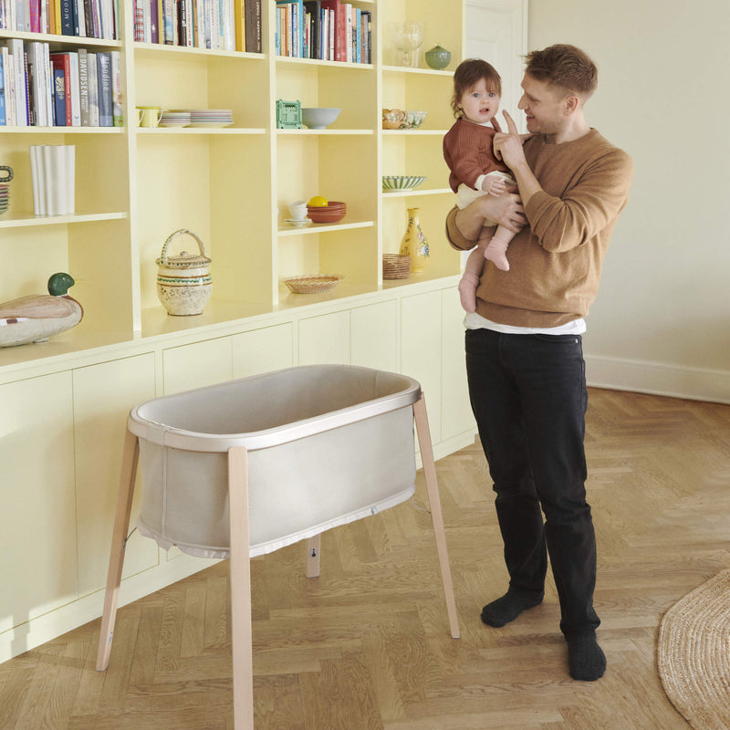 Load image into Gallery viewer, Stokke Snoozi Bassinet
