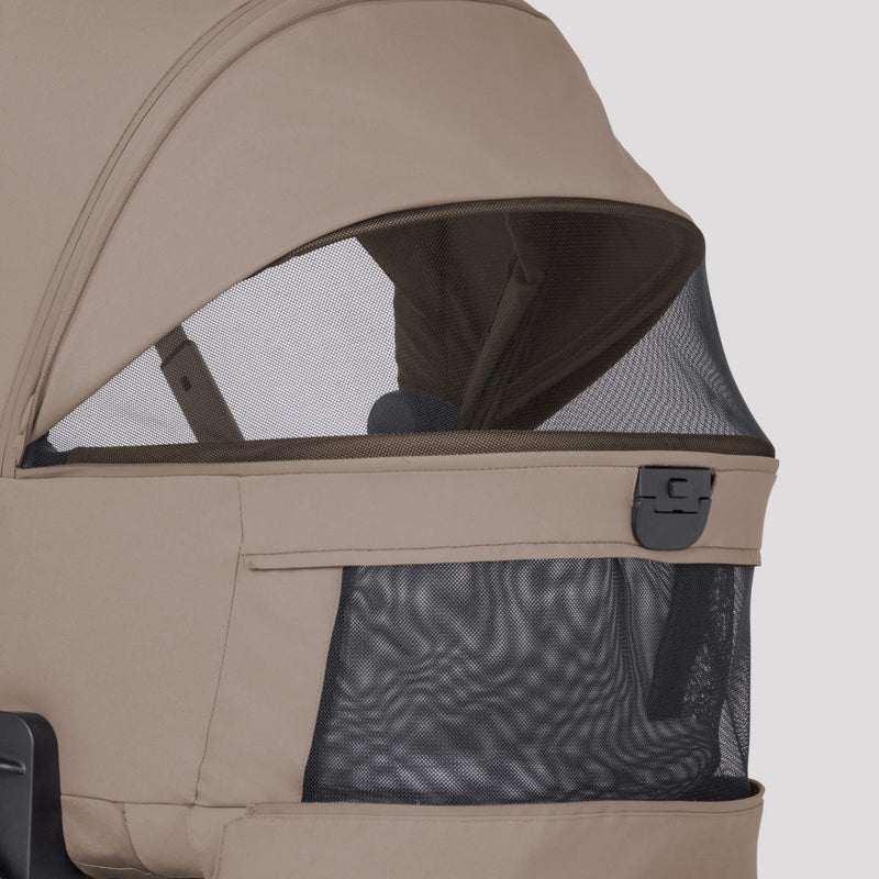 Load image into Gallery viewer, Silver Cross Breez Compact Bassinet
