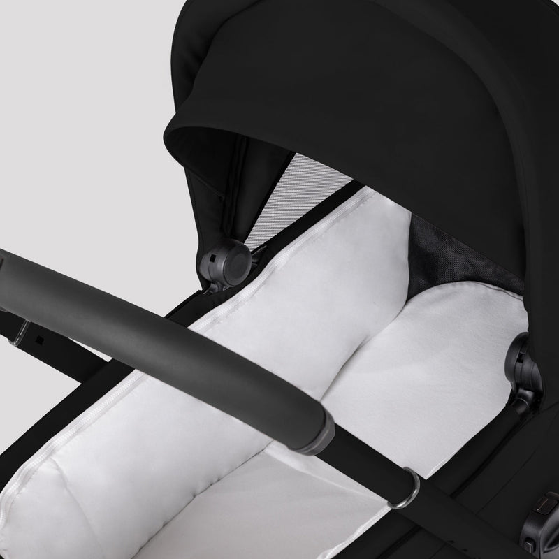 Load image into Gallery viewer, Silver Cross Breez Compact Bassinet
