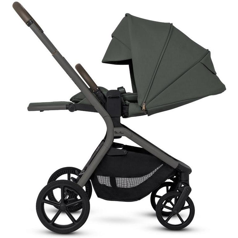 Load image into Gallery viewer, Silver Cross Breez Mid-Size Compact Stroller
