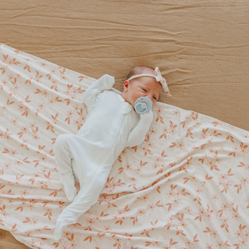 Load image into Gallery viewer, Copper Pearl Knit Swaddle Blanket | Rue
