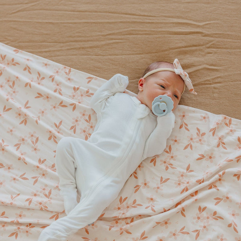 Load image into Gallery viewer, Copper Pearl Knit Swaddle Blanket | Rue
