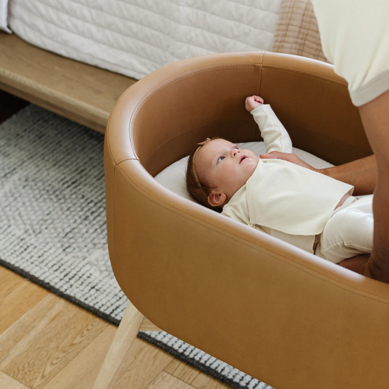 Load image into Gallery viewer, Babyletto x GATHRE Capsule Bassinet
