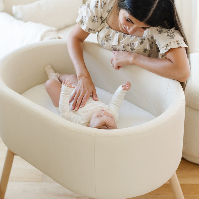 Load image into Gallery viewer, Babyletto x GATHRE Capsule Bassinet
