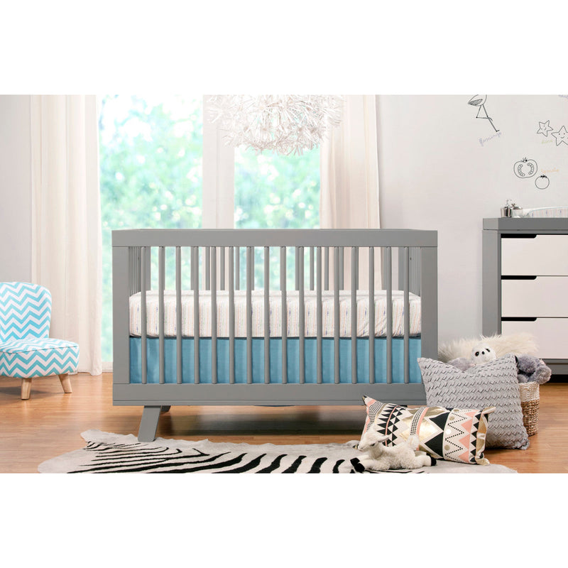 Load image into Gallery viewer, Babyletto Hudson 3-in-1 Convertible Crib with Toddler Bed Conversion Kit
