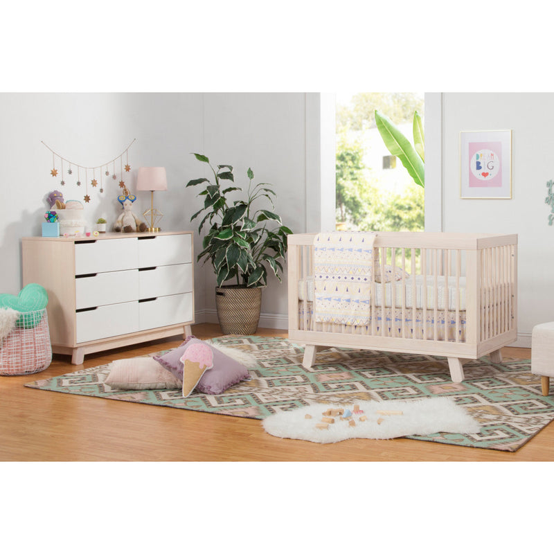 Load image into Gallery viewer, Babyletto Hudson 3-in-1 Convertible Crib with Toddler Bed Conversion Kit
