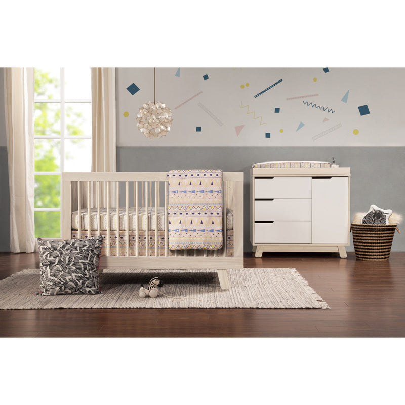 Load image into Gallery viewer, Babyletto Hudson 3-in-1 Convertible Crib with Toddler Bed Conversion Kit
