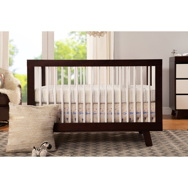 Load image into Gallery viewer, Babyletto Hudson 3-in-1 Convertible Crib with Toddler Bed Conversion Kit
