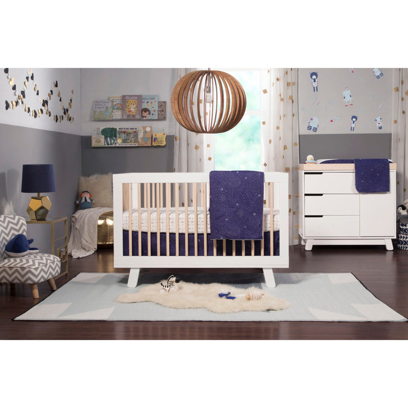 Load image into Gallery viewer, Babyletto Hudson 3-in-1 Convertible Crib with Toddler Bed Conversion Kit
