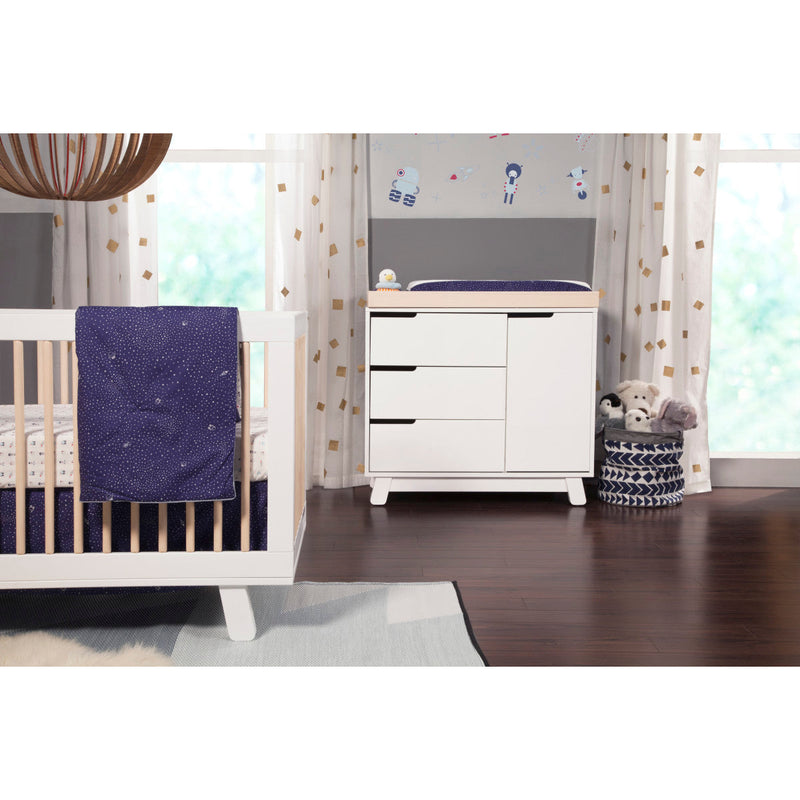 Load image into Gallery viewer, Babyletto Hudson 3-in-1 Convertible Crib with Toddler Bed Conversion Kit
