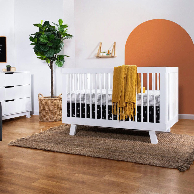 Load image into Gallery viewer, Babyletto Hudson 3-in-1 Convertible Crib with Toddler Bed Conversion Kit
