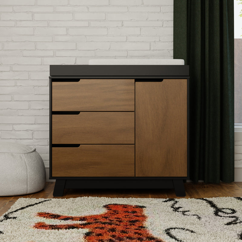 Load image into Gallery viewer, Babyletto Hudson 3-Drawer Changer Dresser with Removable Changing Tray
