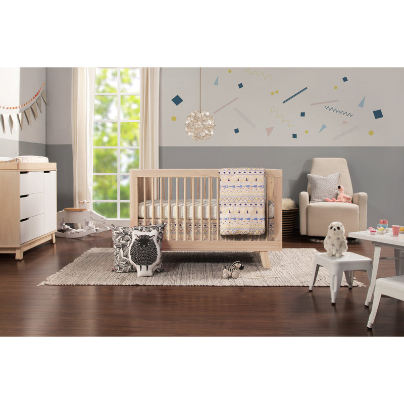 Load image into Gallery viewer, Babyletto Hudson 3-Drawer Changer Dresser with Removable Changing Tray
