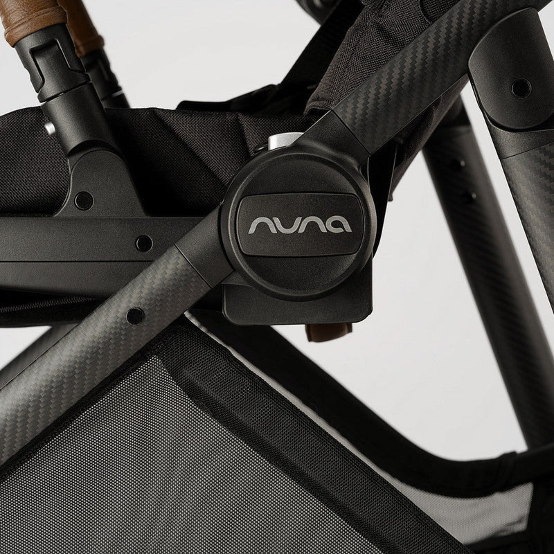 Load image into Gallery viewer, Nuna Swiv Stroller
