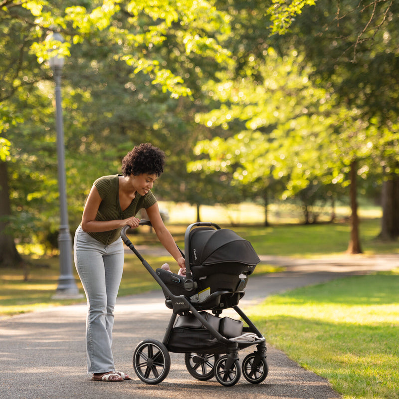Load image into Gallery viewer, Nuna TRIV LX + PIPA Urbn Travel System
