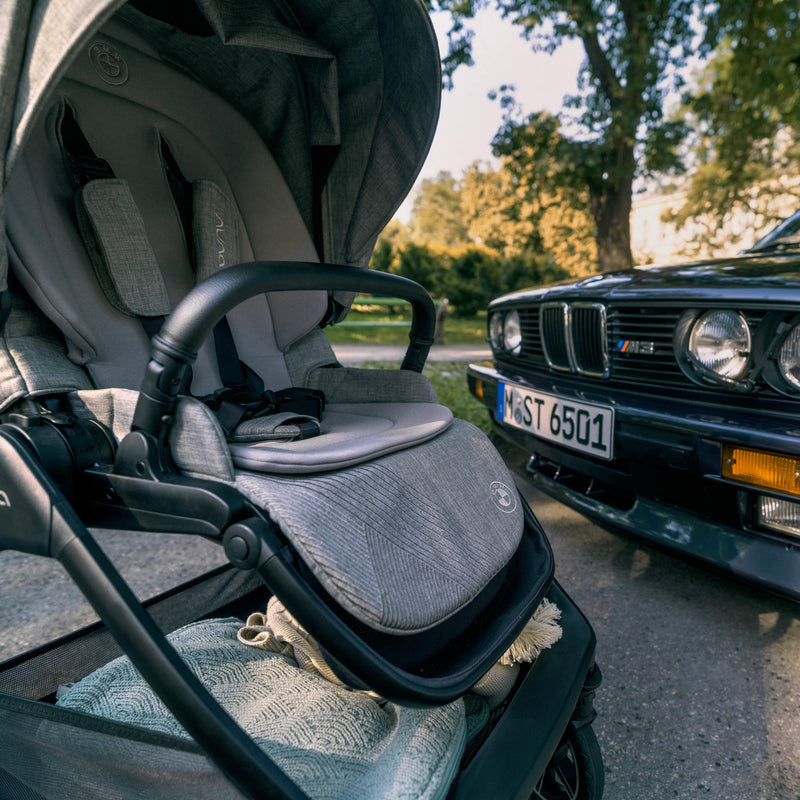 Load image into Gallery viewer, Nuna x BMW Triv Next Stroller
