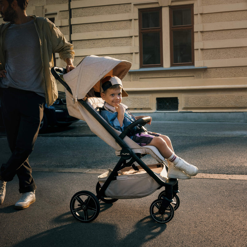 Load image into Gallery viewer, Nuna x BMW Trvl LX Stroller
