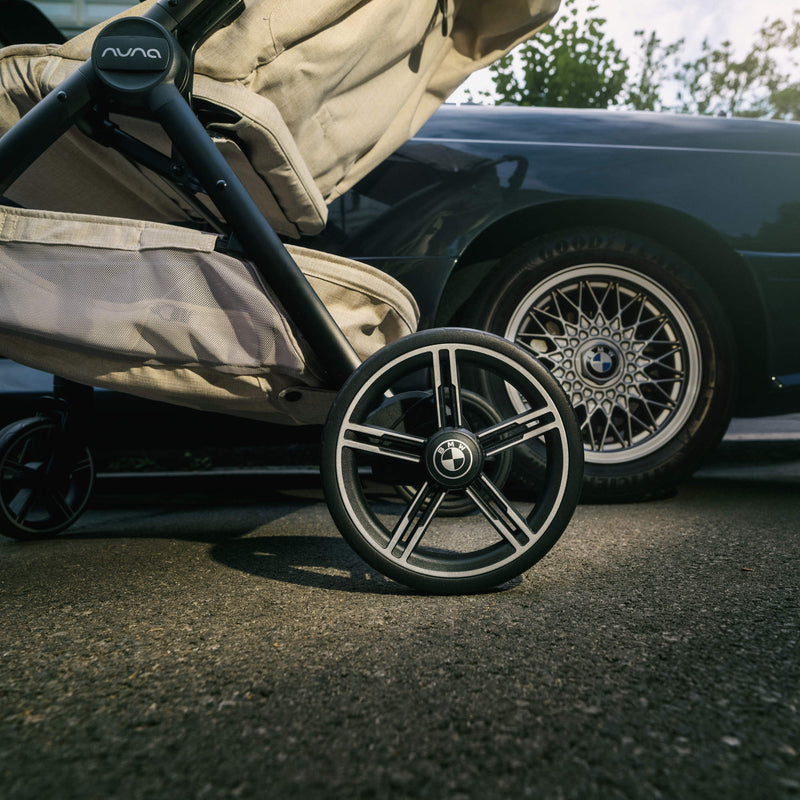 Load image into Gallery viewer, Nuna x BMW Trvl LX Stroller
