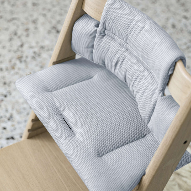 Load image into Gallery viewer, Stokke Tripp Trapp High Chair² Oak with Cushion and Stokke Tray
