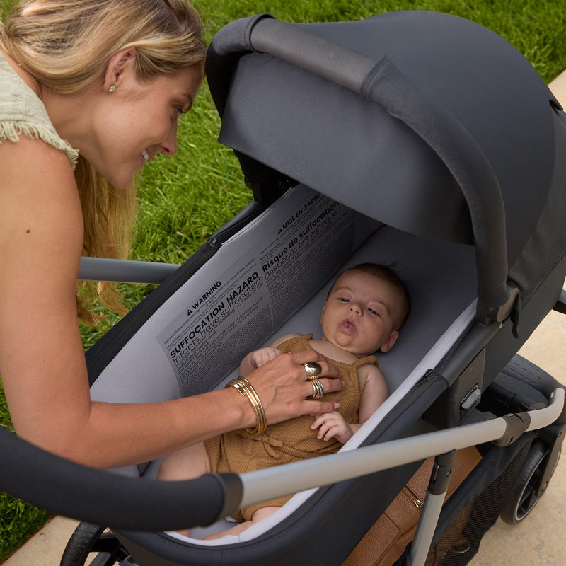 Load image into Gallery viewer, Britax Zinnia Bassinet for Brook, Brook+ and Grove Strollers
