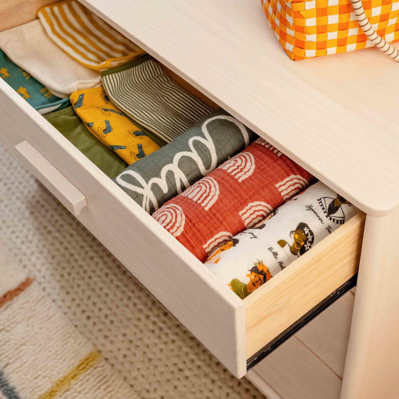 Load image into Gallery viewer, Babyletto Lolly 6-Drawer Double Dresser
