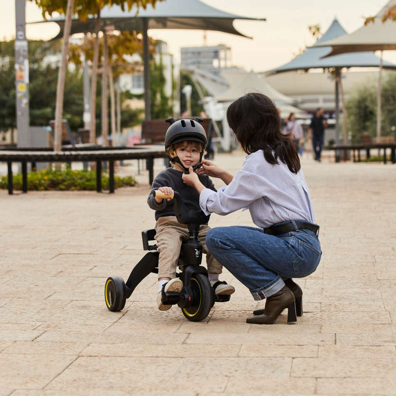 Load image into Gallery viewer, Liki Helmet
