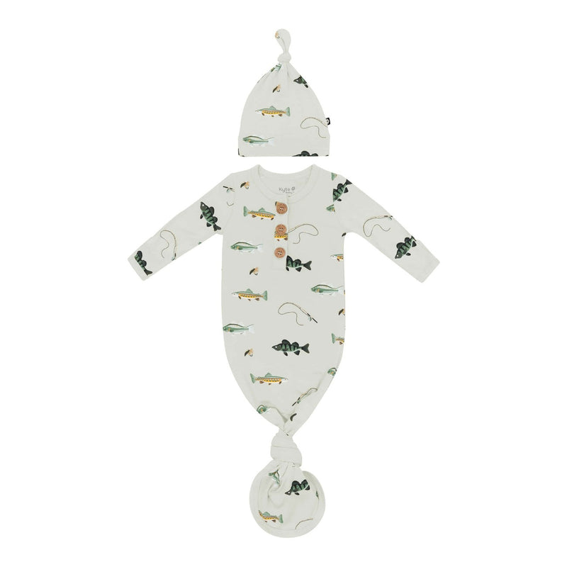 Load image into Gallery viewer, Kyte Baby Knotted Gown with Hat Set - Fishing
