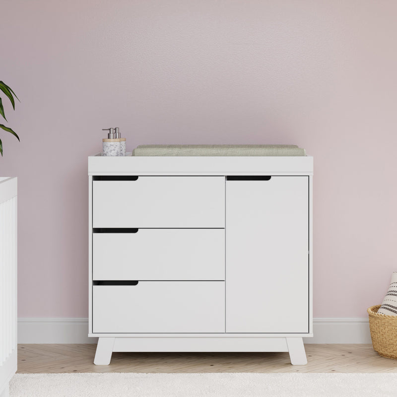 Load image into Gallery viewer, Babyletto Hudson 3-Drawer Changer Dresser with Removable Changing Tray
