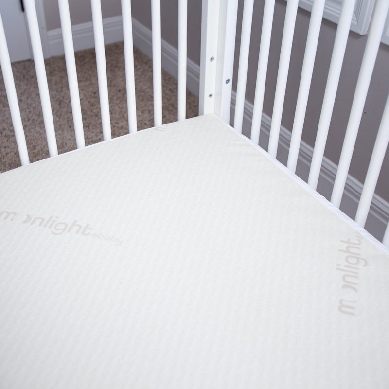 Load image into Gallery viewer, Moonlight Slumber Little Dreamer Premium Cotton Waterproof Mattress Cover
