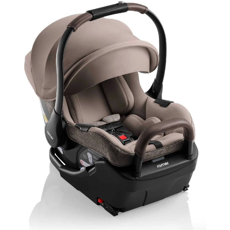 Load image into Gallery viewer, Romer Juni Infant Car Seat with Versa Base
