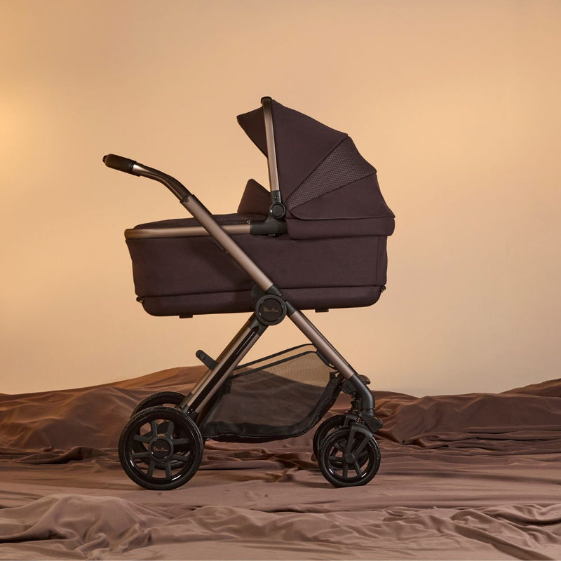 Load image into Gallery viewer, Silver Cross Reef 2 First Bed Folding Bassinet
