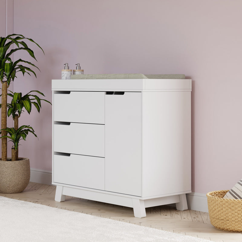 Load image into Gallery viewer, Babyletto Hudson 3-Drawer Changer Dresser with Removable Changing Tray
