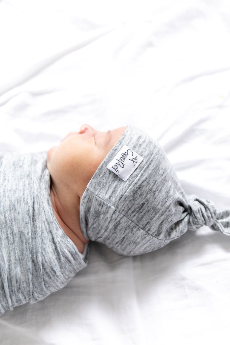Load image into Gallery viewer, Copper Pearl Newborn Top Knot Hat - Asher
