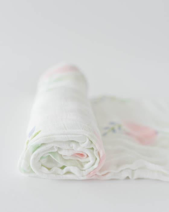 Little Unicorn Deluxe Muslin Single Swaddle - Pink Peony
