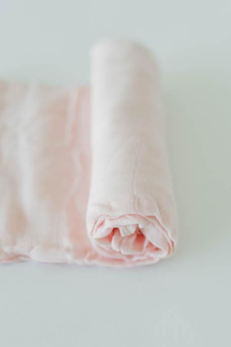 Little Unicorn Deluxe Muslin Single Swaddle  - Blush